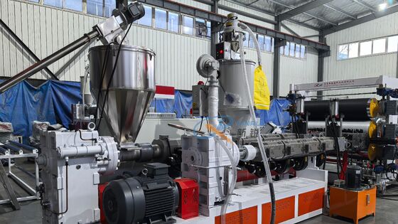 دستگاه تولید ورق وکیوم فرمینگ برای کفپوش خودرو از جنس TPE TPV TPR با ابعاد 1400-1800 میلی‌متر