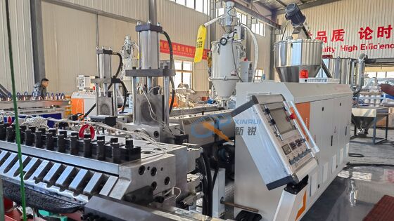 دستگاه تولید ورق وکیوم فرمینگ برای کفپوش خودرو از جنس TPE TPV TPR با ابعاد 1400-1800 میلی‌متر