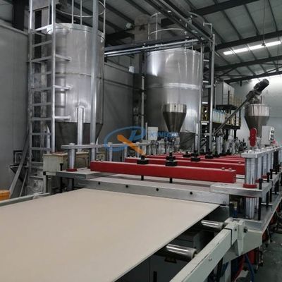 دستگاه ساخت فوم پلاستیکی Wpc پلاستیکی 1220mm 30mm