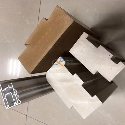 PLC کنترل WPC PVC درب توخالی قاب مشخصات دستگاه اکستروژن