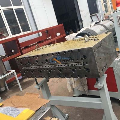 خط تولید پانل درب PVC ترکیبی از چوب پلاستیک ضد آب
